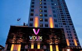 Vouk Hotel Suites, By The Blanket